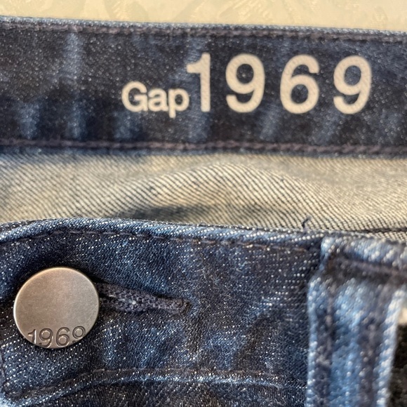 Gap Maddie Slim Cut Offs Jean Shorts Dark‎ Wash 28R - Picture 12 of 16